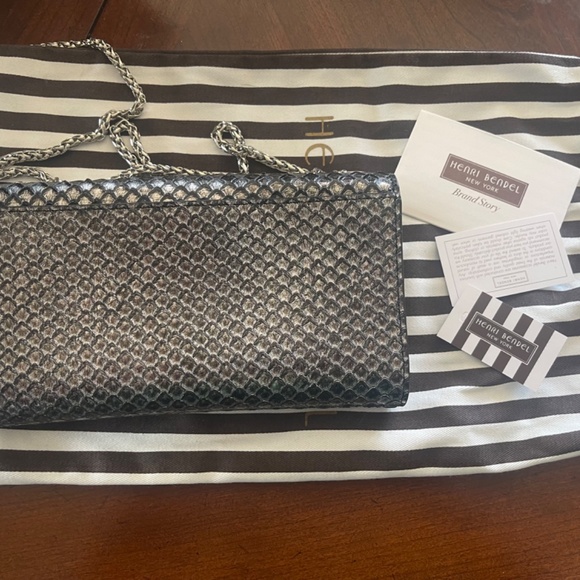 Henri Bendel Uptown Wallet on a Chain - Picture 3 of 7